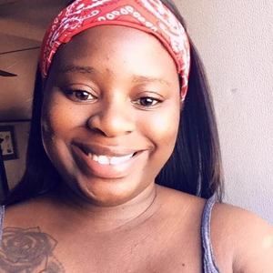 Meet your Posher, Christin